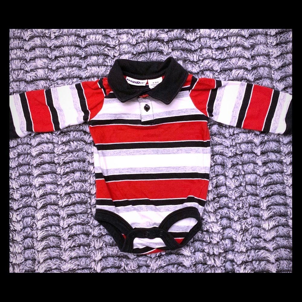 0-3M Striped Buttoned Onesie